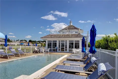 34 Wimbledon Circle Portsmouth RI 02871