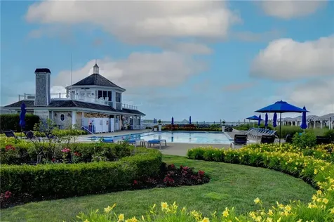 34 Wimbledon Circle Portsmouth RI 02871