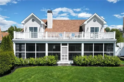 34 Wimbledon Circle Portsmouth RI 02871
