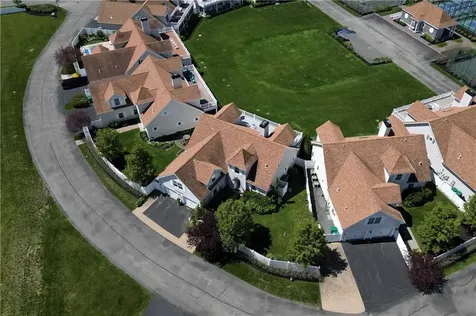34 Wimbledon Circle Portsmouth RI 02871