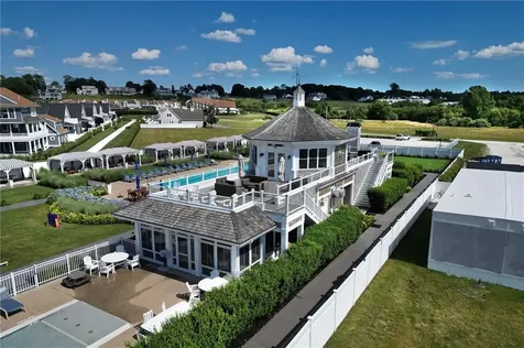 34 Wimbledon Circle Portsmouth RI 02871