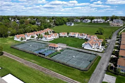 34 Wimbledon Circle Portsmouth RI 02871