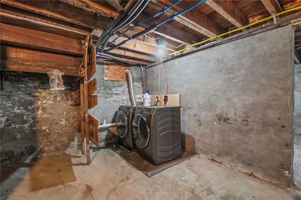 104 Alverson Avenue Providence RI 02909