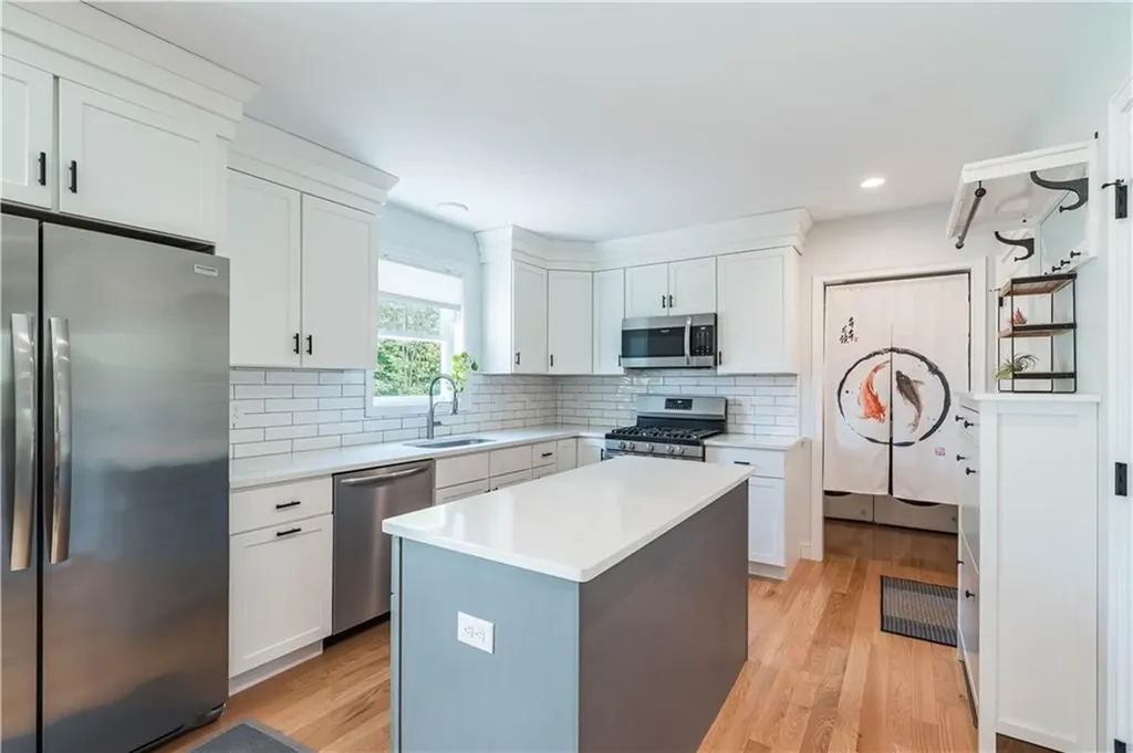 100 East View Avenue Cranston RI 02920
