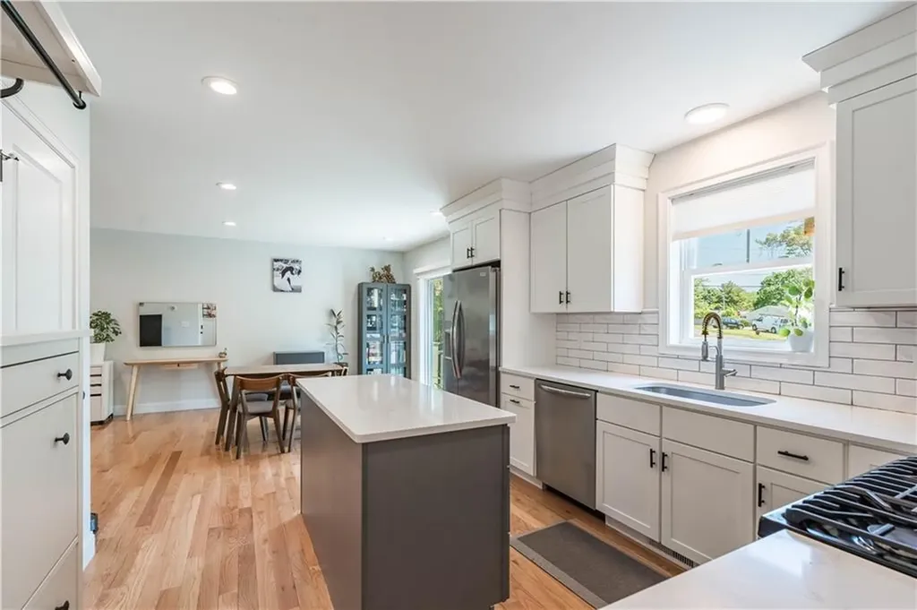100 East View Avenue Cranston RI 02920