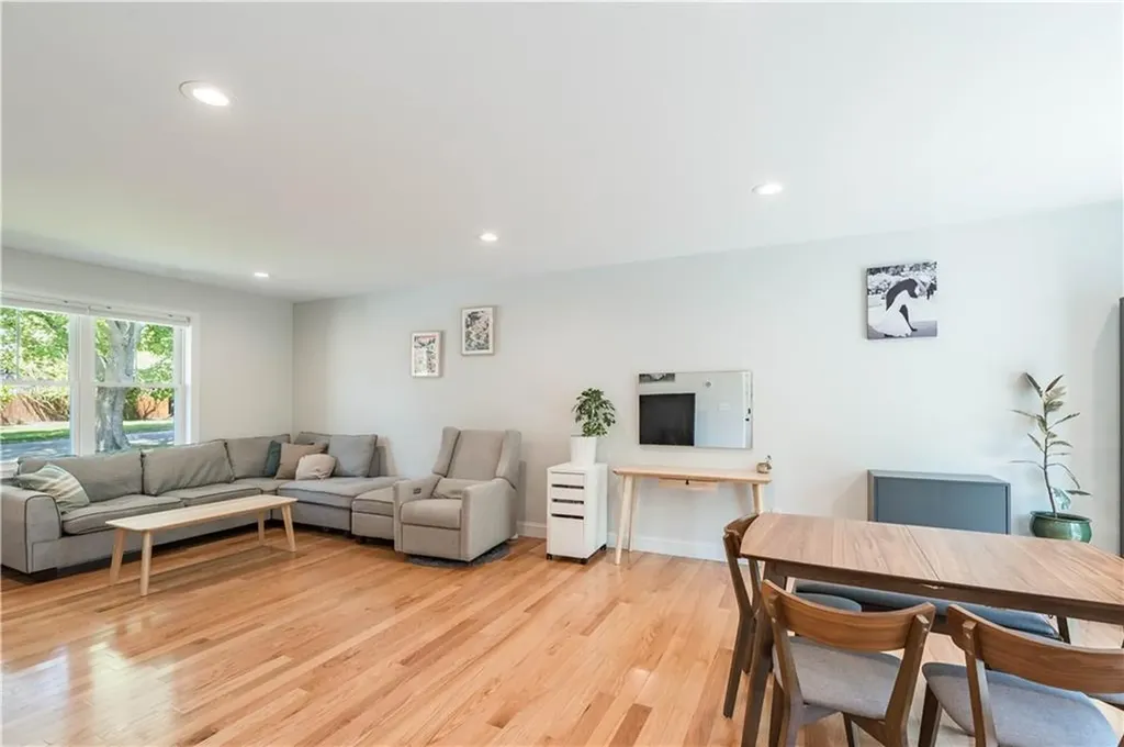 100 East View Avenue Cranston RI 02920