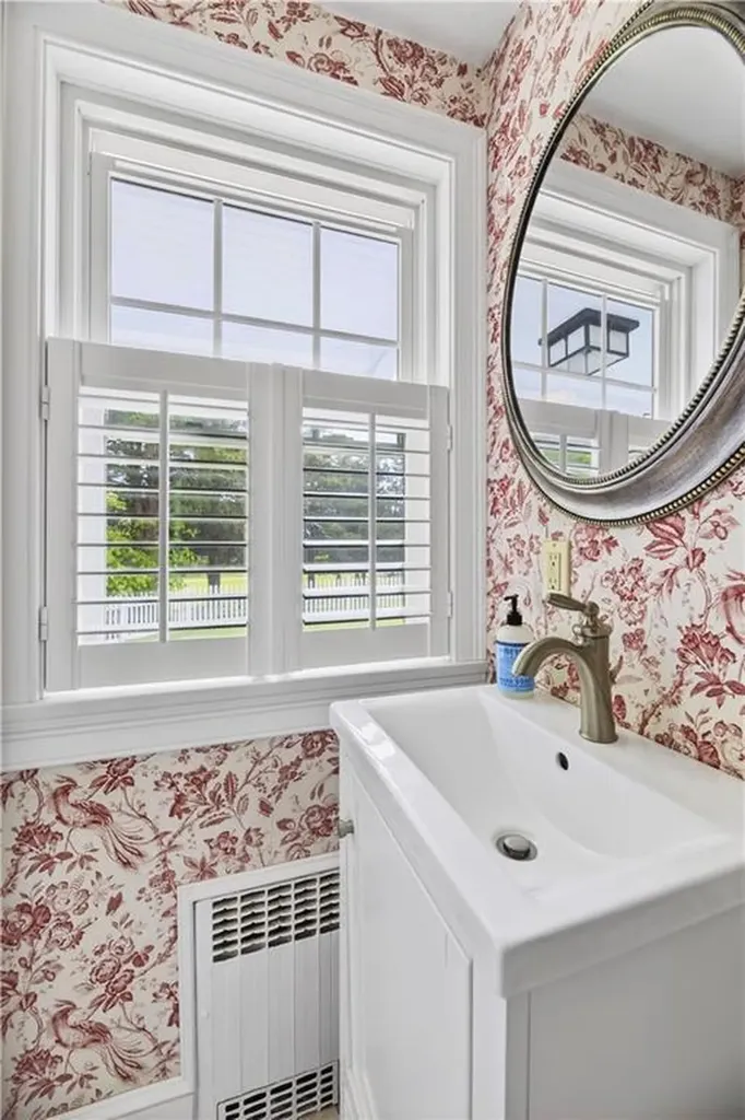 229 Shore Road Westerly RI 02891