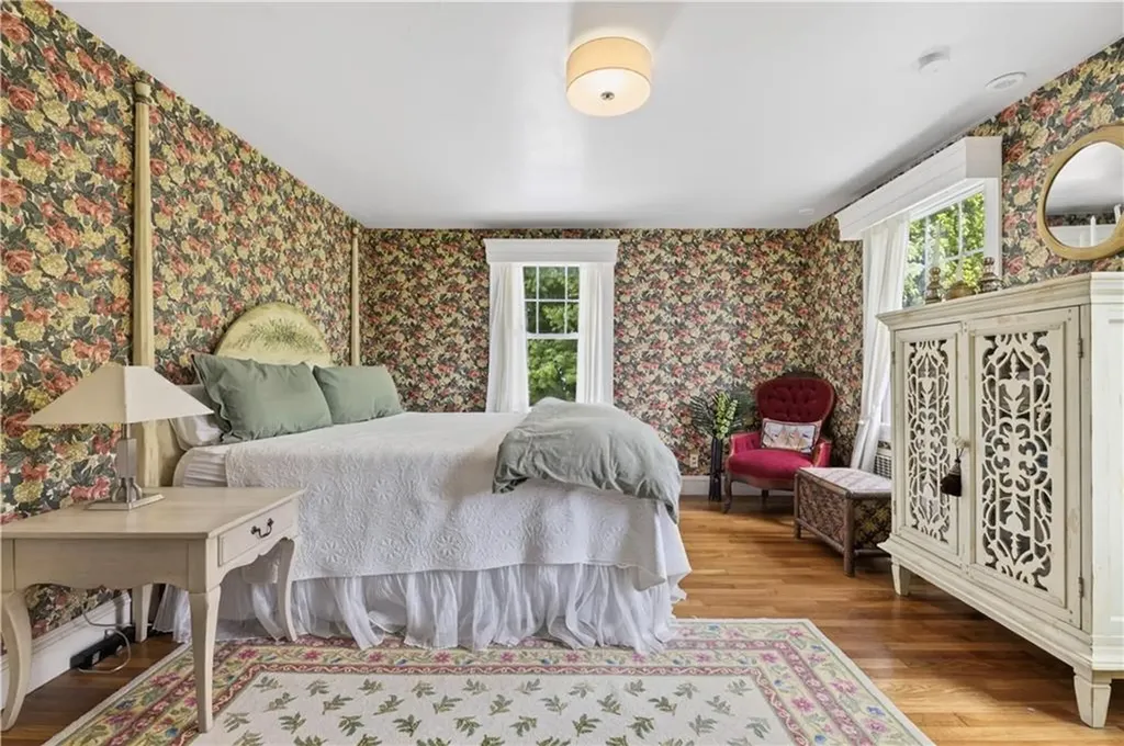 229 Shore Road Westerly RI 02891