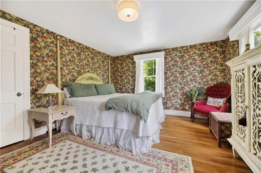 229 Shore Road Westerly RI 02891