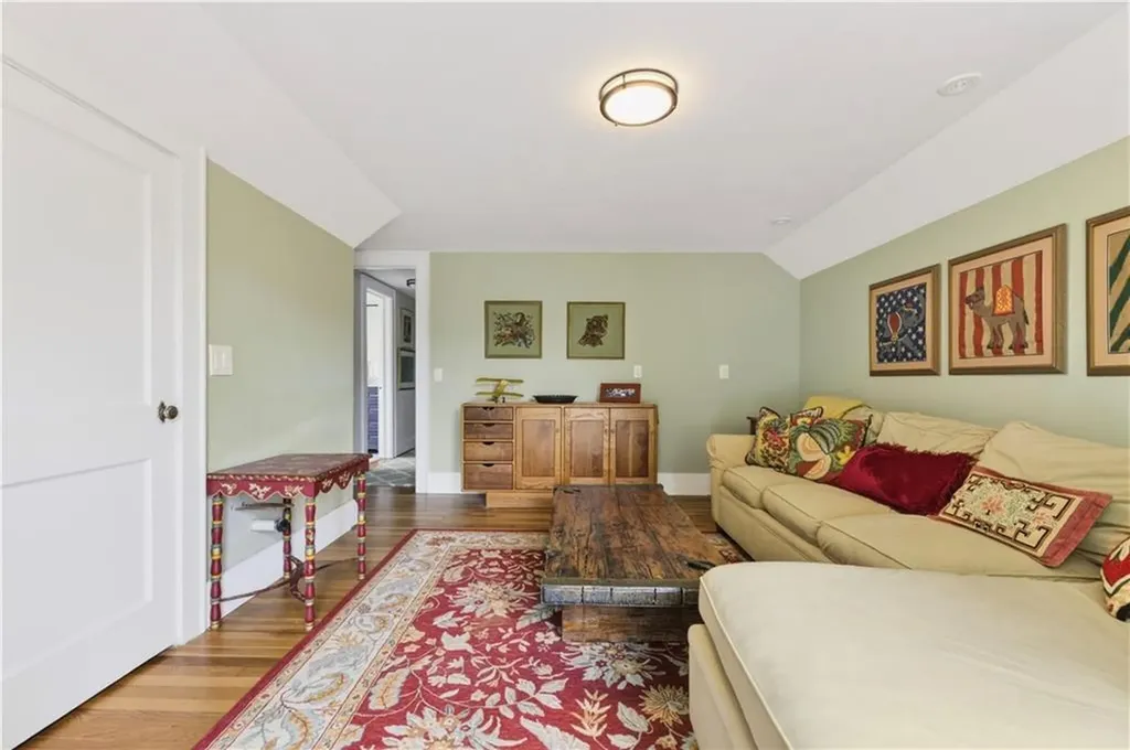 229 Shore Road Westerly RI 02891