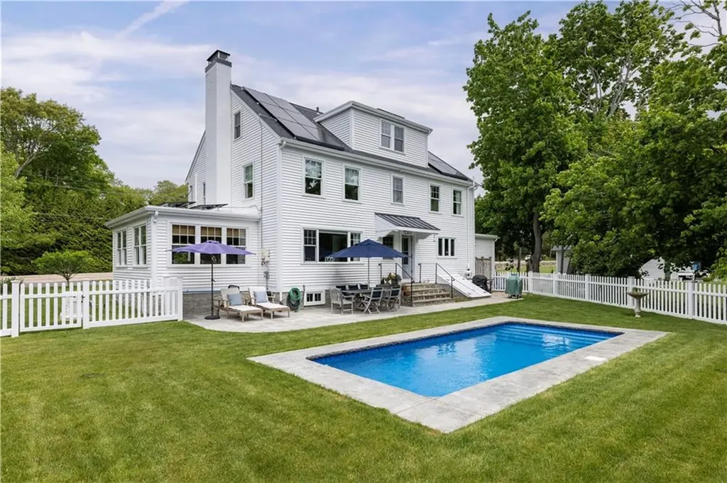 229 Shore Road Westerly RI 02891