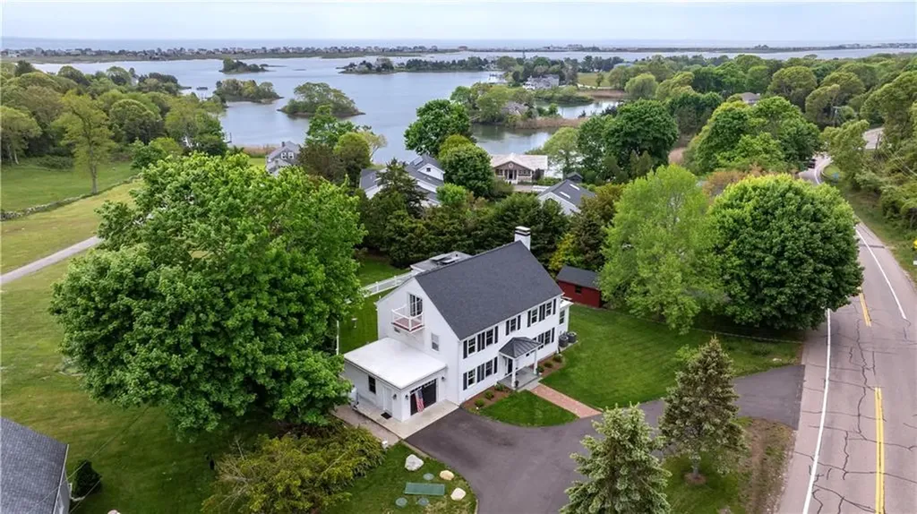 229 Shore Road Westerly RI 02891