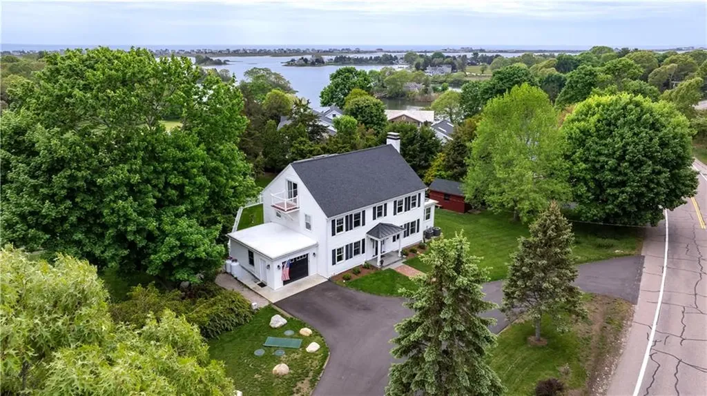 229 Shore Road Westerly RI 02891