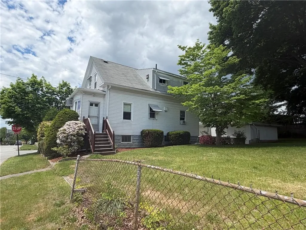123 Oxford Street Cranston RI 02920