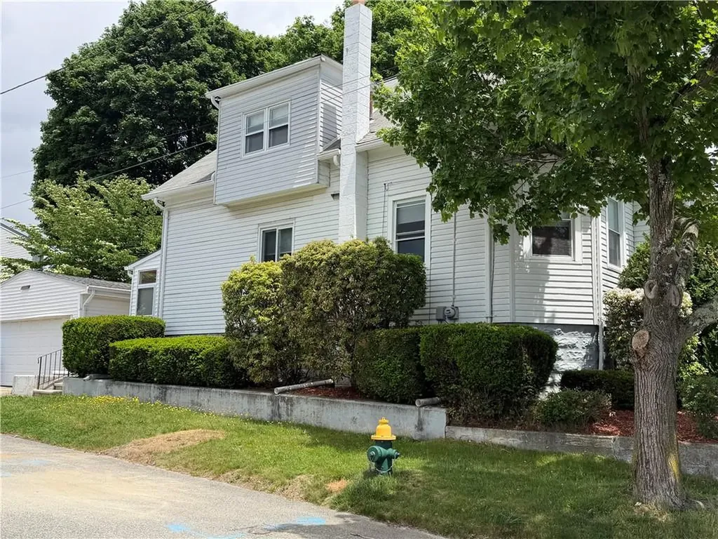 123 Oxford Street Cranston RI 02920