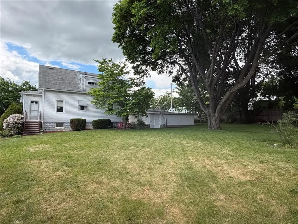 123 Oxford Street Cranston RI 02920