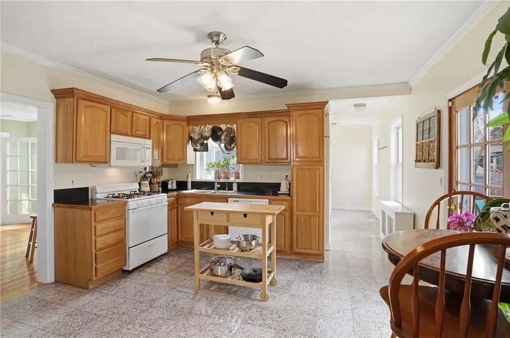 77 Majestic Avenue Warwick RI 02888