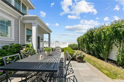 165 Newport Harbor Drive Portsmouth RI 02871