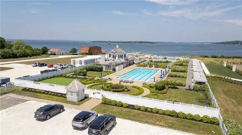 165 Newport Harbor Drive Portsmouth RI 02871