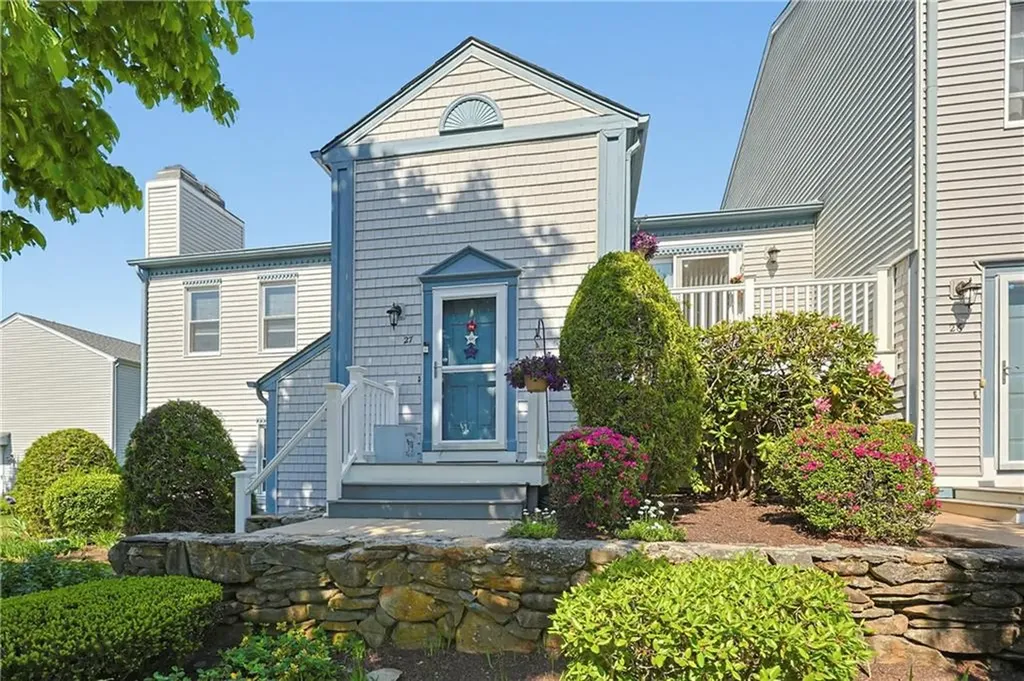 1 Willow Glen Circle Warwick RI 02889