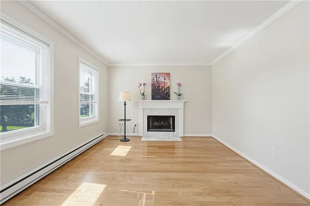 1 Willow Glen Circle Warwick RI 02889