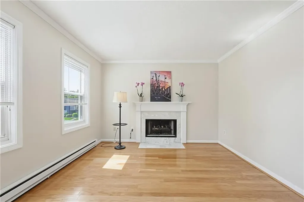 1 Willow Glen Circle Warwick RI 02889