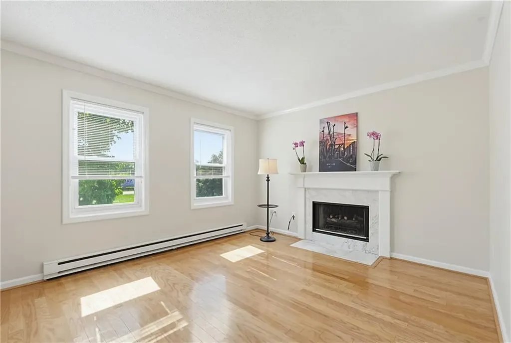 1 Willow Glen Circle Warwick RI 02889