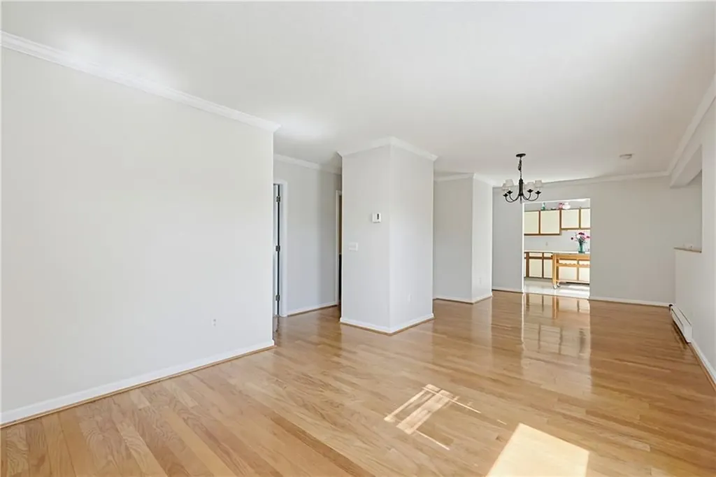 1 Willow Glen Circle Warwick RI 02889