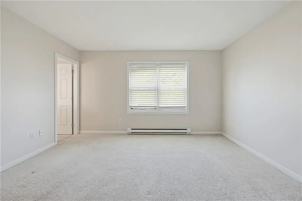 1 Willow Glen Circle Warwick RI 02889