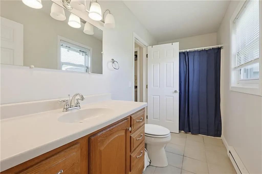 1 Willow Glen Circle Warwick RI 02889