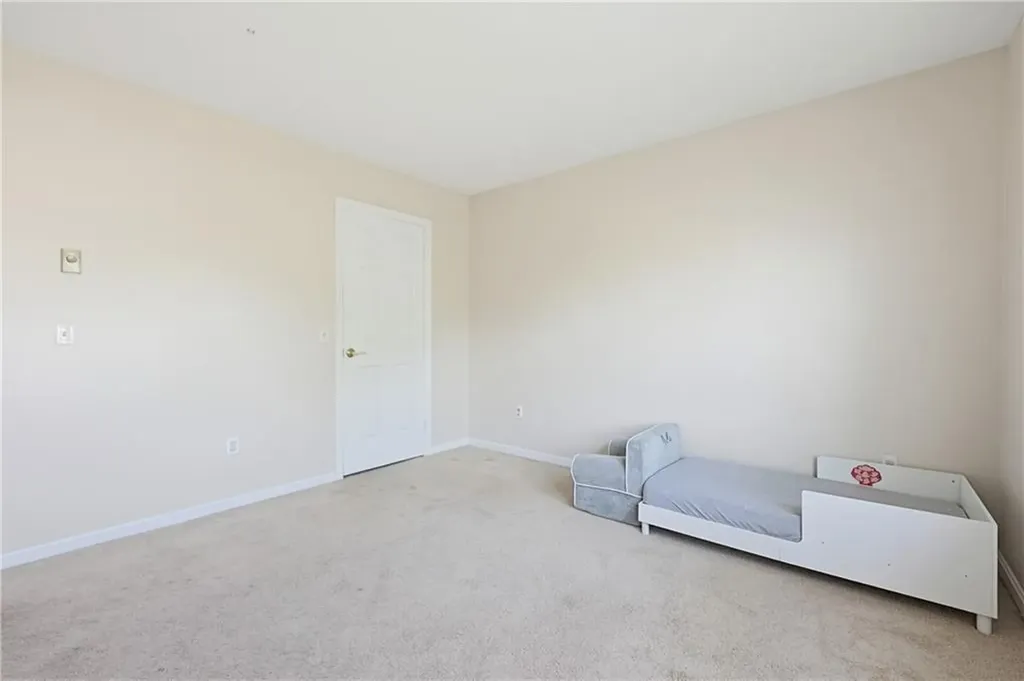 1 Willow Glen Circle Warwick RI 02889