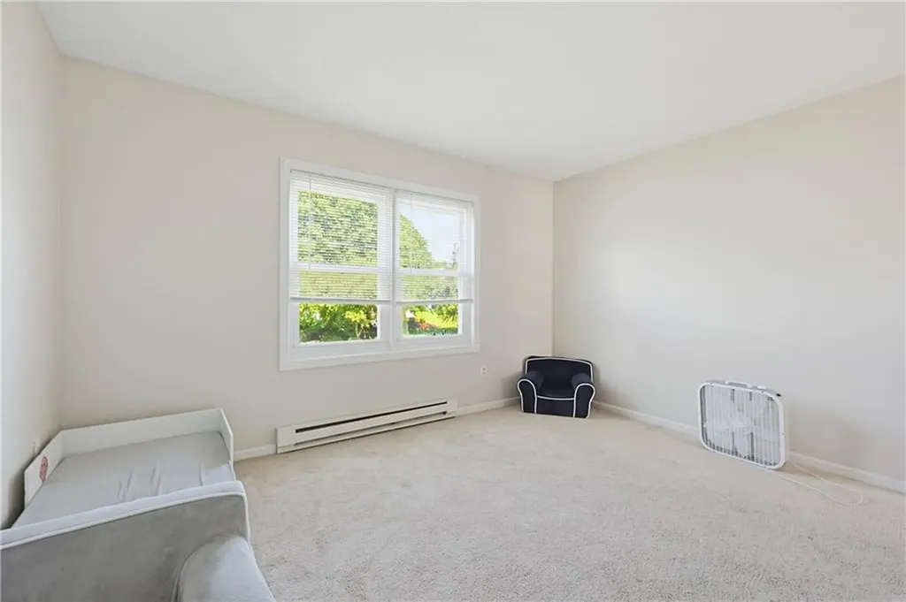 1 Willow Glen Circle Warwick RI 02889
