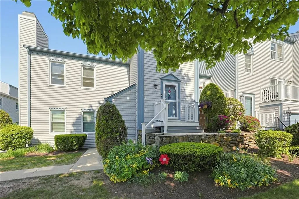 1 Willow Glen Circle Warwick RI 02889