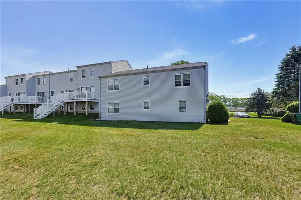 1 Willow Glen Circle Warwick RI 02889