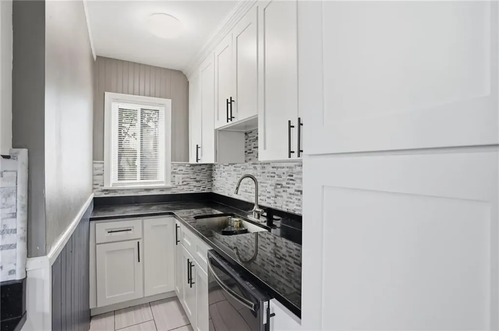 144 Dante Street Providence RI 02908