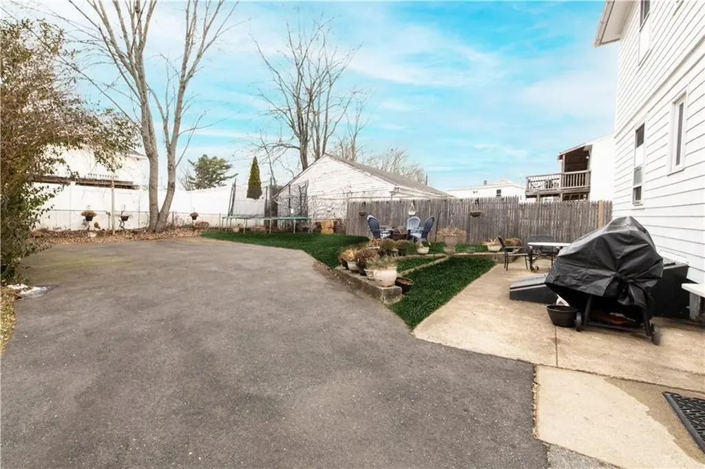 144 Dante Street Providence RI 02908