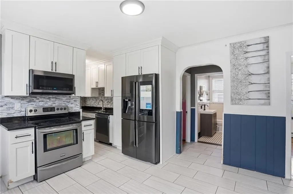 144 Dante Street Providence RI 02908