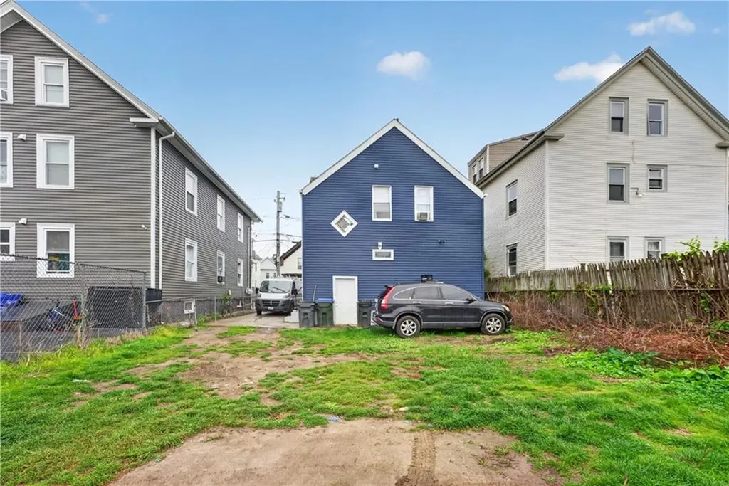 131 Cleveland St Street Providence RI 02909