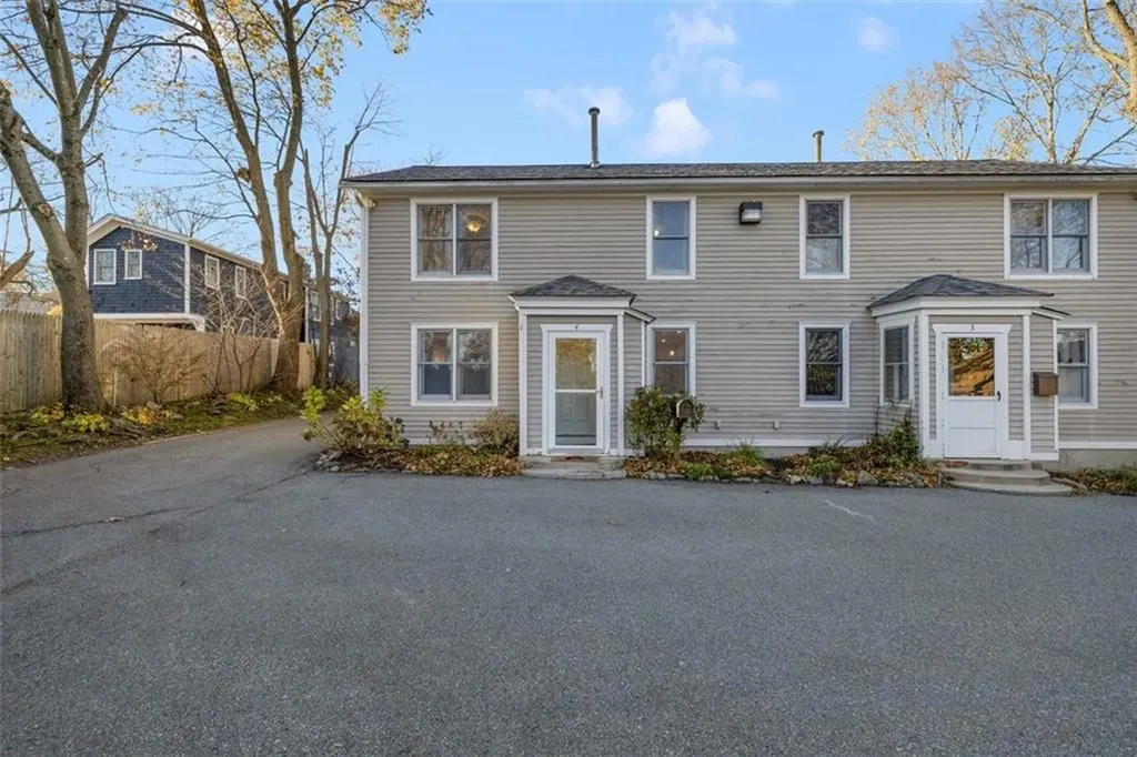 208 Marlborough Street East Greenwich RI 02818