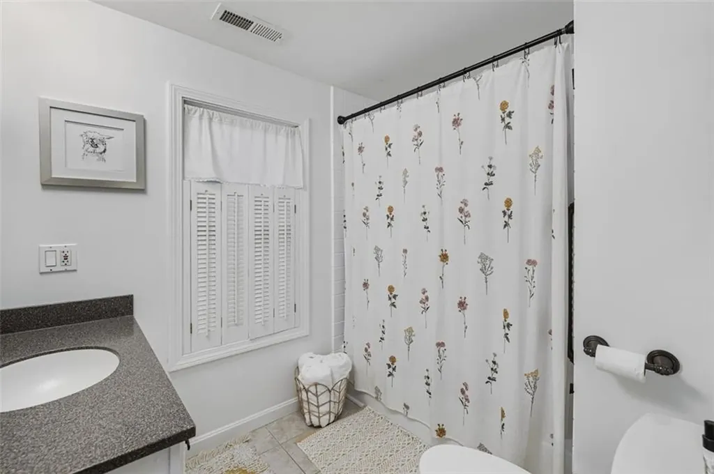 208 Marlborough Street East Greenwich RI 02818