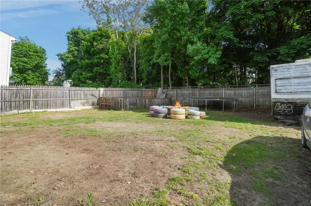 56 Henrietta Street Providence RI 02904