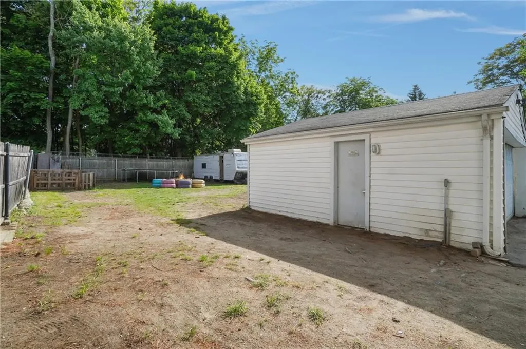 56 Henrietta Street Providence RI 02904