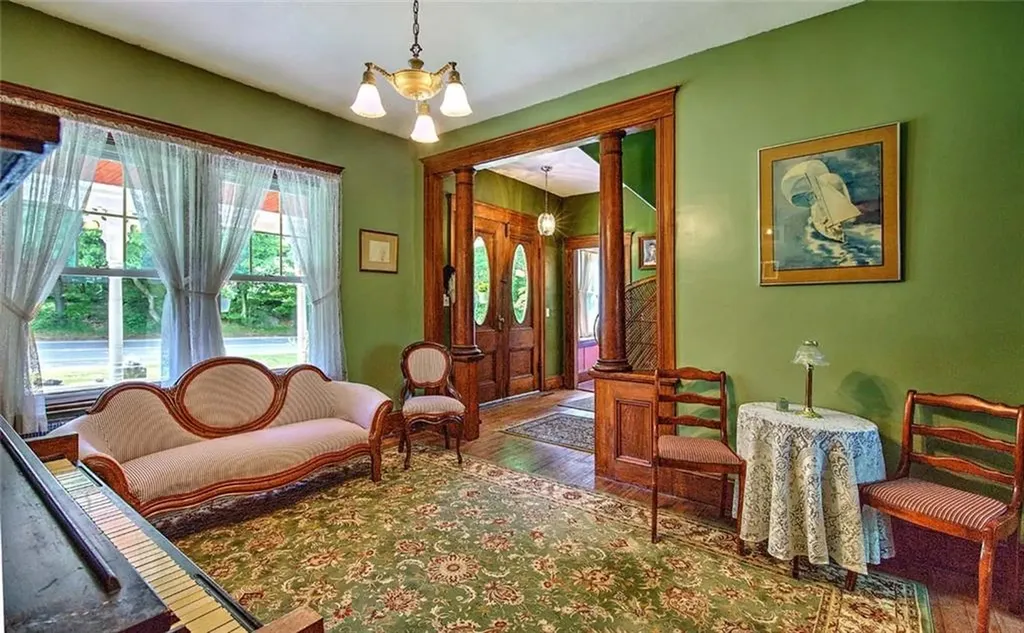 540 Greenville Road North Smithfield RI 02896