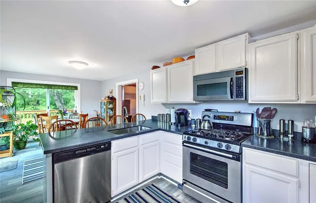 540 Greenville Road North Smithfield RI 02896