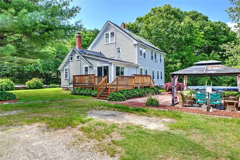 540 Greenville Road North Smithfield RI 02896