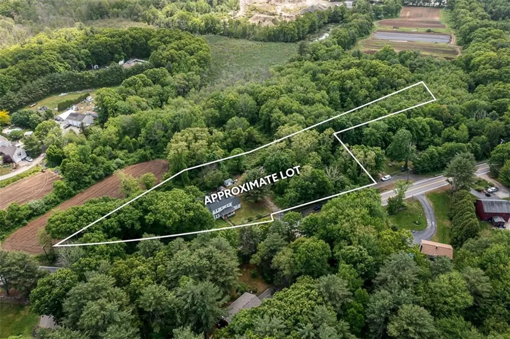 540 Greenville Road North Smithfield RI 02896