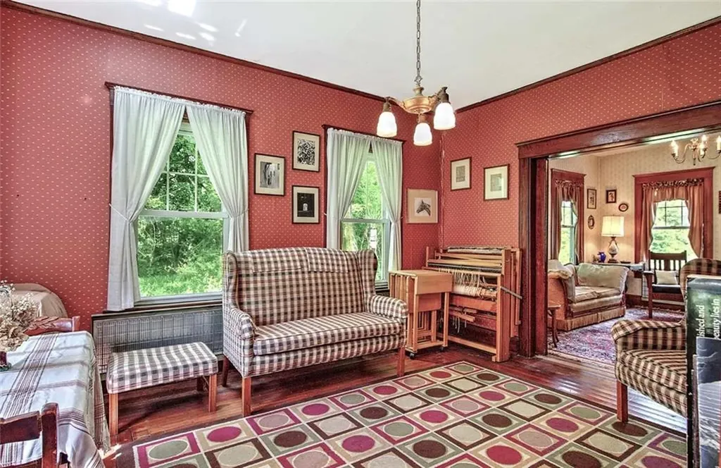 540 Greenville Road North Smithfield RI 02896