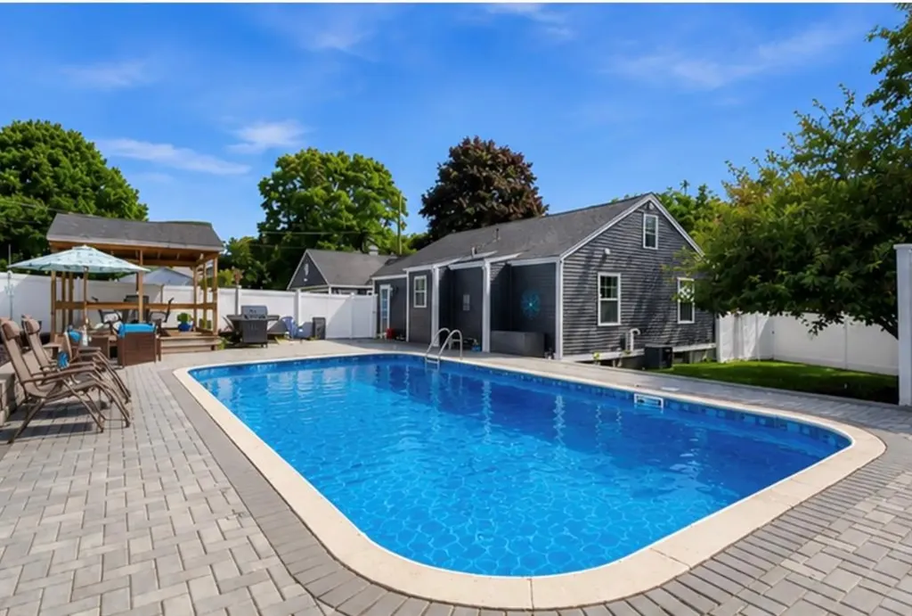 3811 Mendon Road Cumberland RI 02864