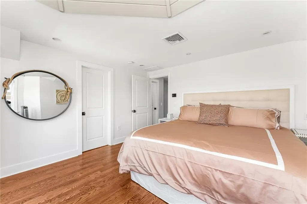 5 Pasadena Avenue Westerly RI 02891