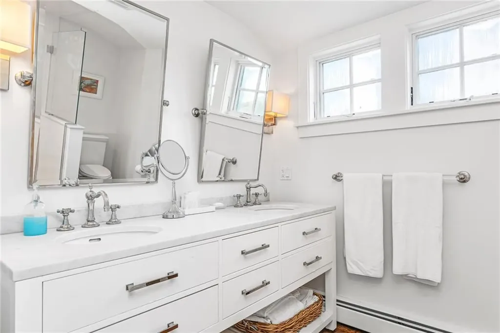 5 Pasadena Avenue Westerly RI 02891